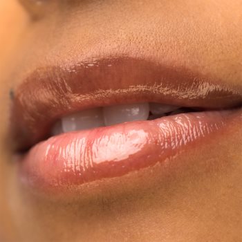 theBalm Plump Your Pucker Lip Gloss luciu de buze pentru un volum suplimentar - imagine 3